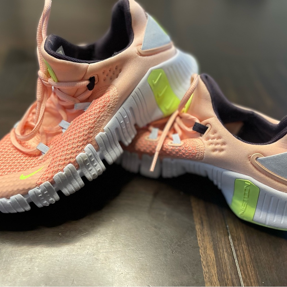 Nike Coral Metcon Shoes